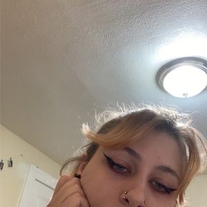 Meet your Posher, Caitlyn